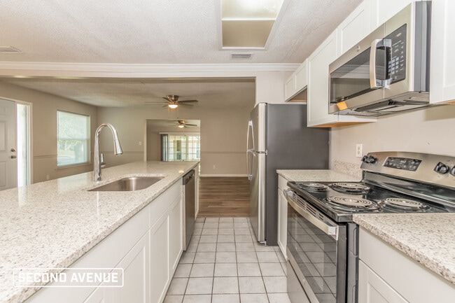 Photo - 1224 Crown Dr