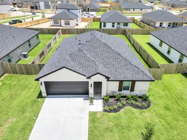 Building Photo - 9011 Serene Hvn Dr