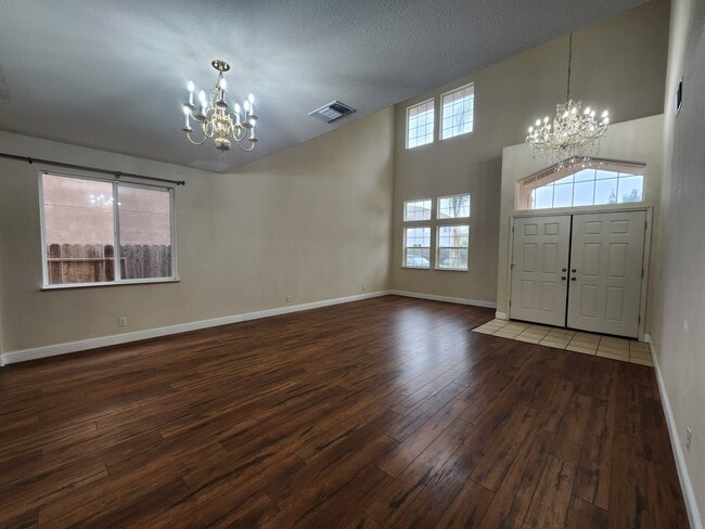 Photo - 2469 De Beers Ct