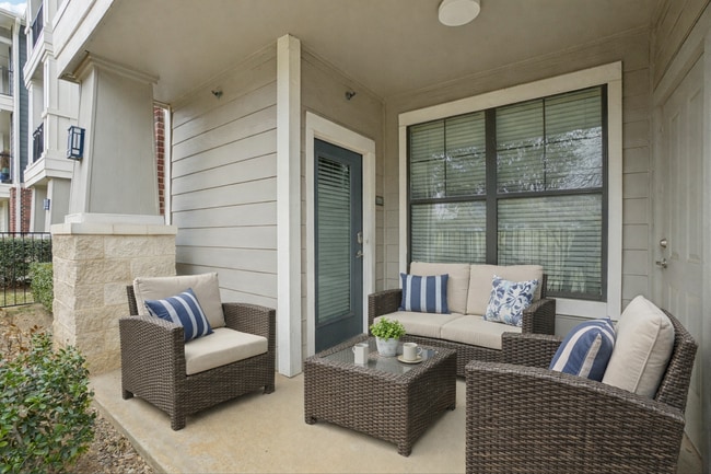 Photo - Centreport Lake