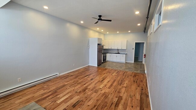 Photo - 657 W Main St Unit 2