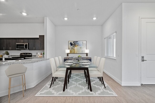 Photo - Madelyn Court