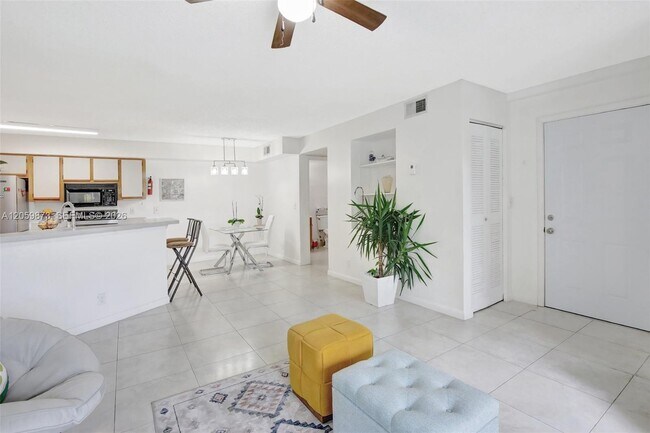 Photo - 9999 Summerbreeze Dr Unit 808