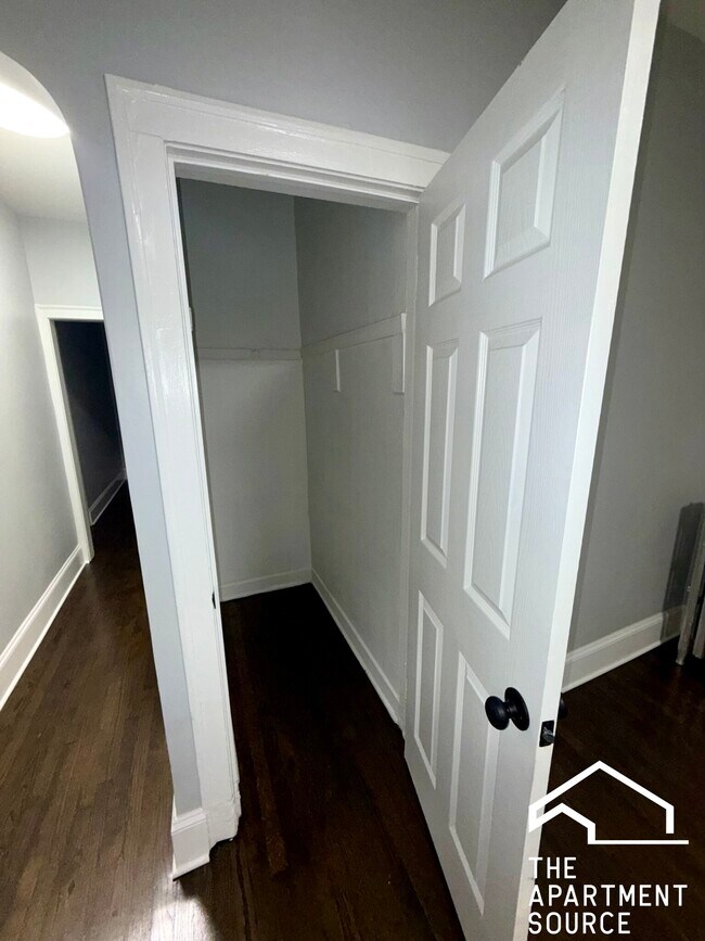 Photo - 5244.5 S Drexel Ave Unit 3N