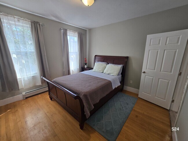 24 Suffield St Unit 3
