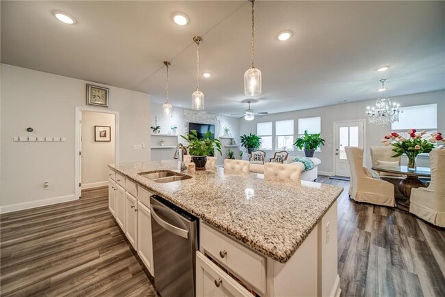 Photo - 3493 Amarath Ter