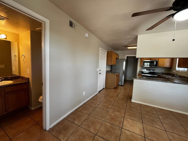 Photo - 8802 E University Dr