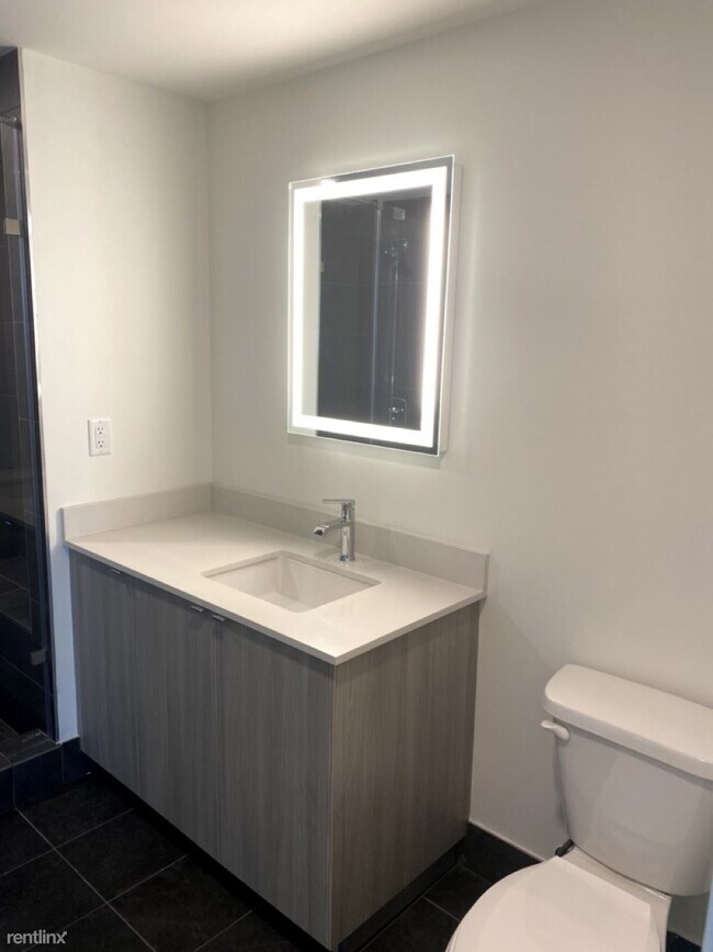 Photo - 2 br, 2 bath Condo - 724 W University Ave ...