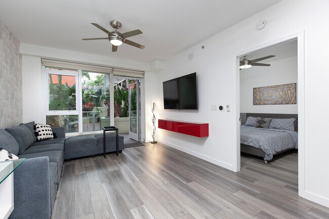 Photo - 1431 Pacific Hwy Unit 113