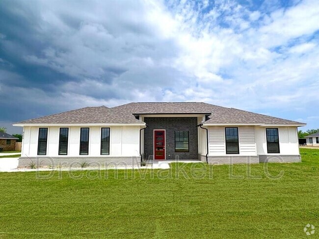 Building Photo - 5192 Red Maple Ave Rental