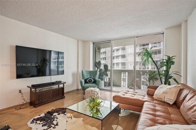Photo - 800 West Ave Unidad 738