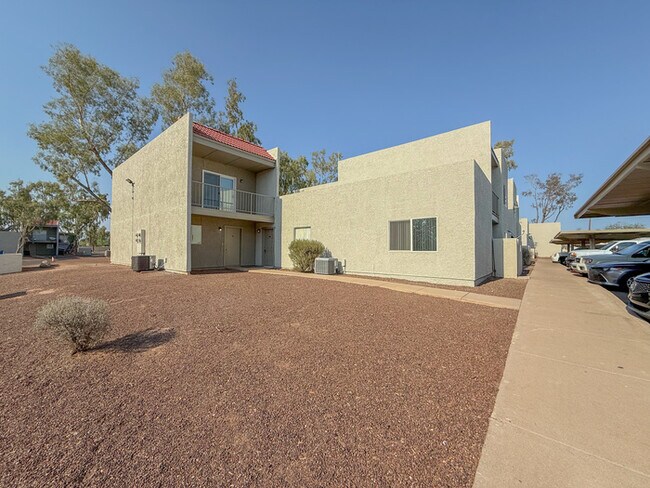 Building Photo - 2826 E Monte Cristo Ave Unit 102 Rental
