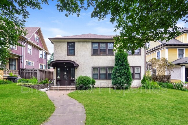 Building Photo - 969 St Clair Ave Rental