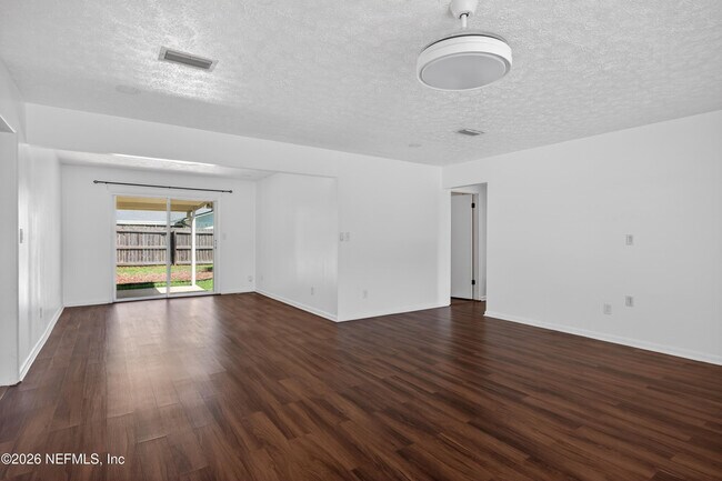 Photo - 1680 Aspen Ct