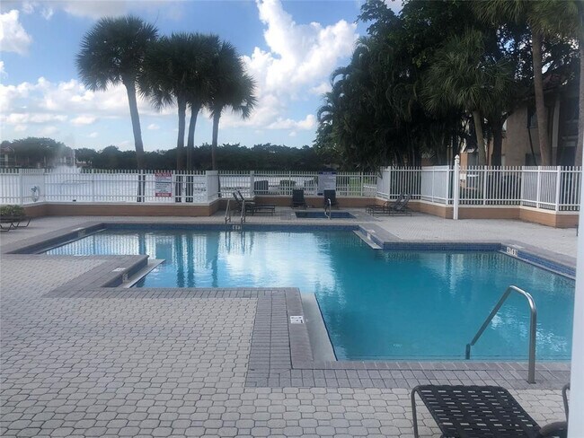 Photo - 729 NW 92nd Ave