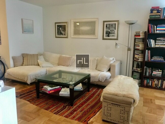 Photo - E 16 ST Unit 11L