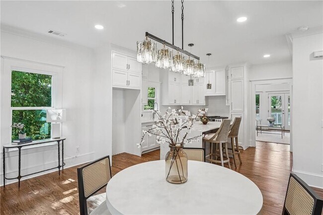 Photo - 1036 Dell Ave SE