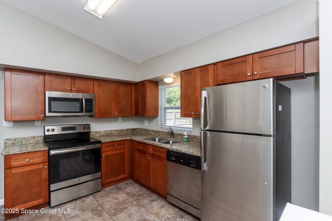 Photo - 2291 Macedo Rd NE