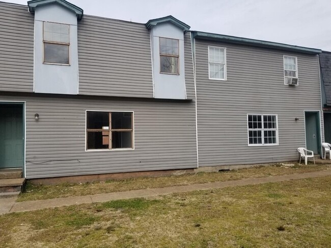 Photo - 276 Greenfield Dr Unidad Apt F