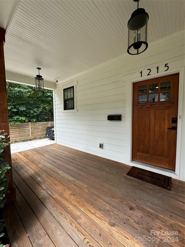 Photo - 1215 Louise Ave