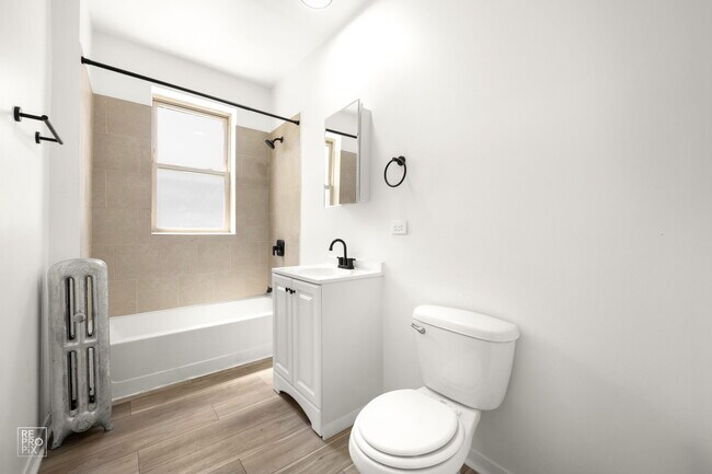 Photo - 7930-46 S Ingleside Ave