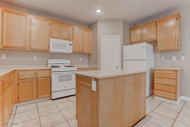 Photo - 6667 Little Owl Pl