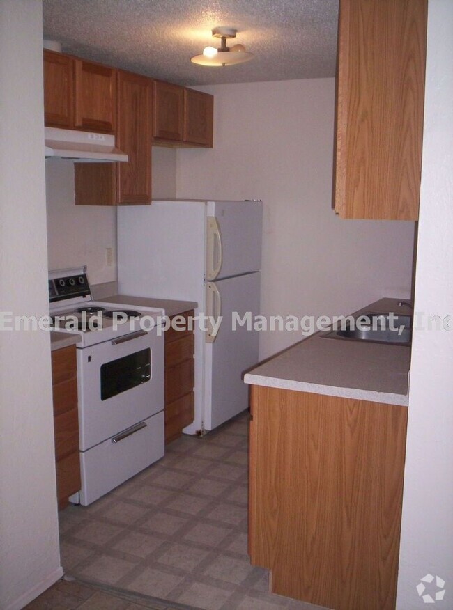 Building Photo - Updated units near downtown, rose gardens,... Rental