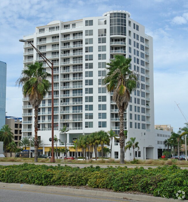 Photo - Marina Tower