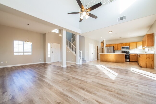 Photo - 4034 Warren Rock St