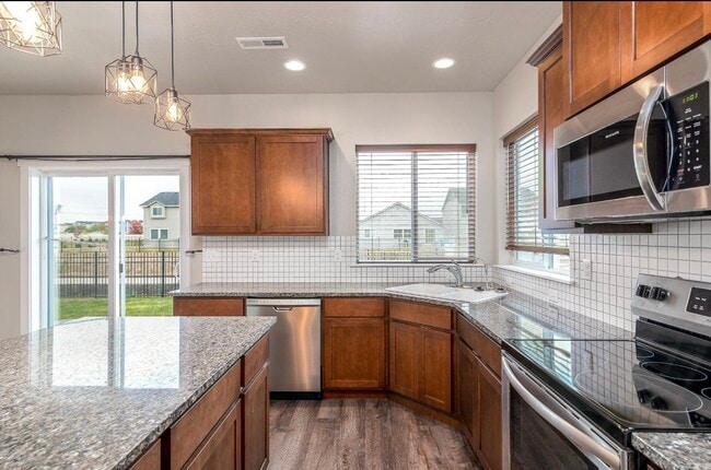 Photo - 152 S Sunset Point Way