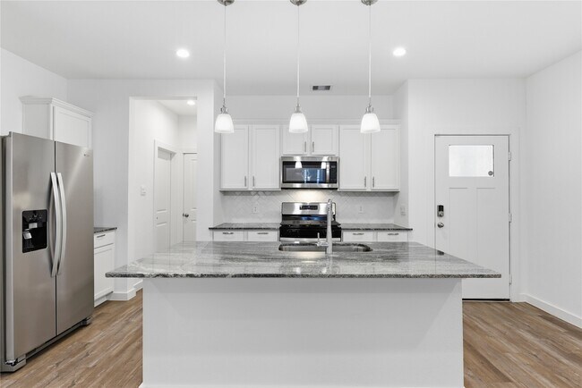 Photo - 3022 La Latina Dr