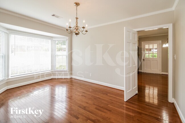 401 Idlewild Dr
