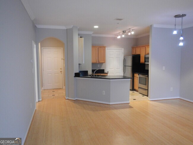 Photo - 5641 Roswell Rd Unidad 203