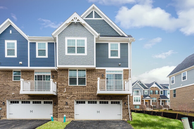 Photo - 1985 Kingsley Cir