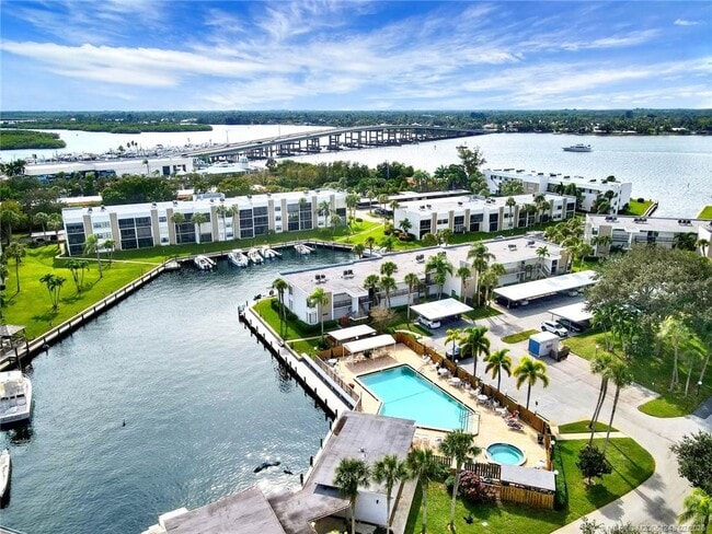 Photo - 1950 SW Palm City Rd Unit 3-306