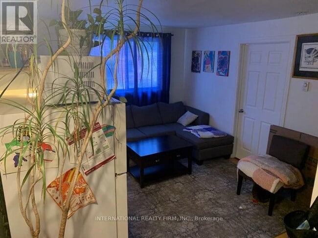 Photo - 202 Egerton St