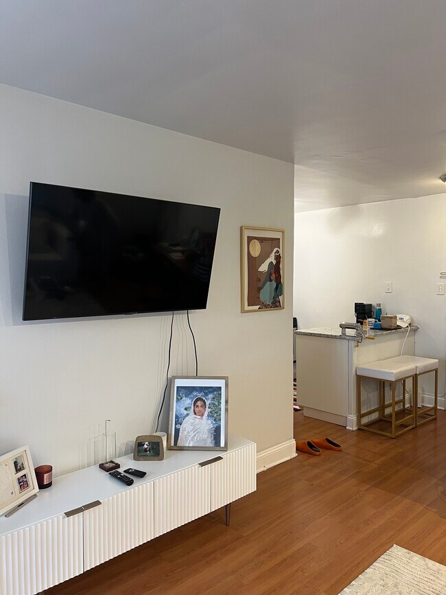 Photo - 1420 N St NW Unidad 604