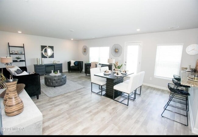 Photo - 178 Goodall Woods Dr