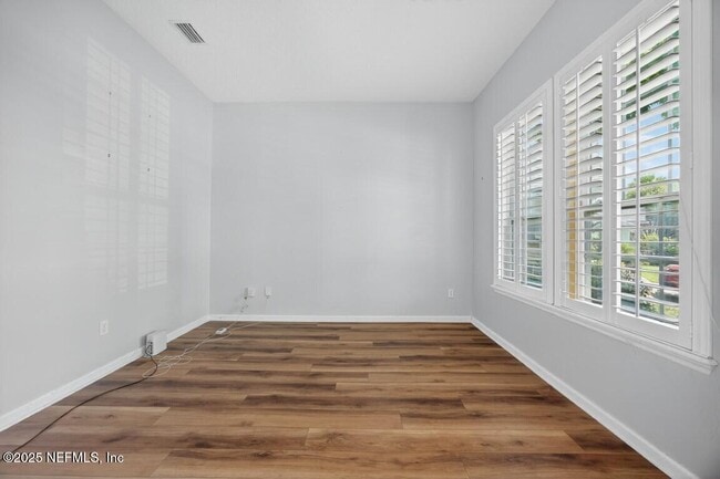 Photo - 9281 Sharnbrook Ln