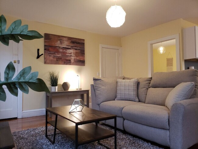 Building Photo - 59 Dartmouth Ave Unit ID1373621P