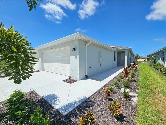 Photo - 20503 Hazelnut Ct S