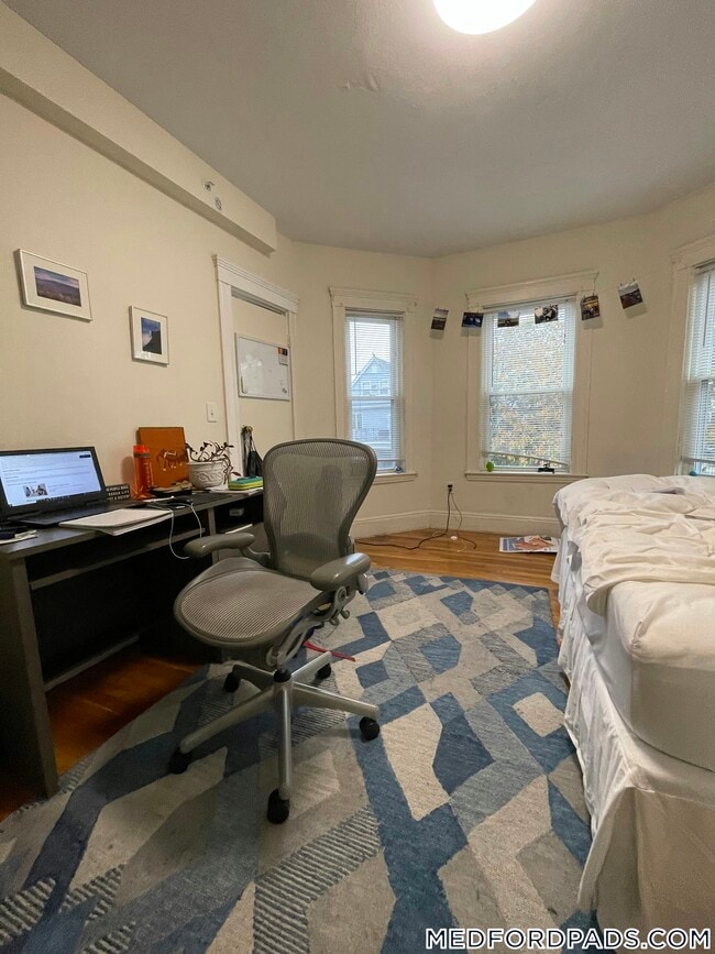 Photo - 354 Main St Unit 2