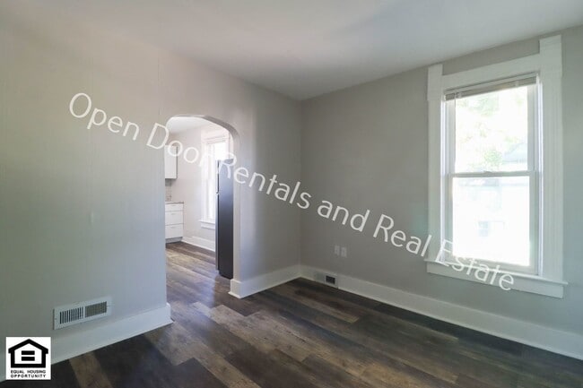 Photo - 729 Columbia Ave Unit 729 Columbia Ave Apt 4