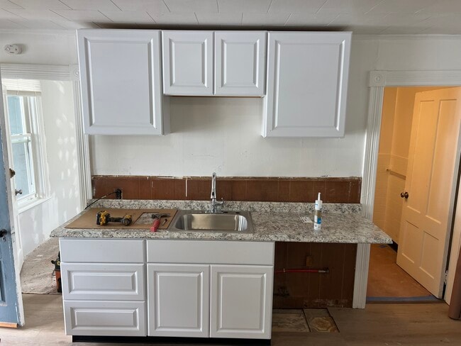 Photo - 86 Cottage St Unit 86 apt 1