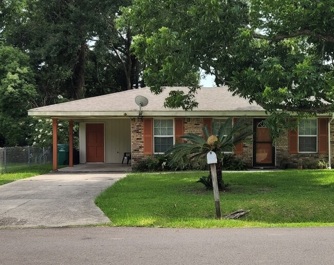 Photo - 402 Ulman Ave House