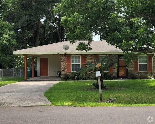 Building Photo - 402 Ulman Ave Rental