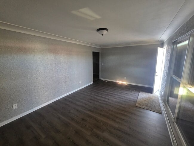 Photo - LIMITED TIME**NO APPLICATION FEE**1/2 OFF DEPOSIT**