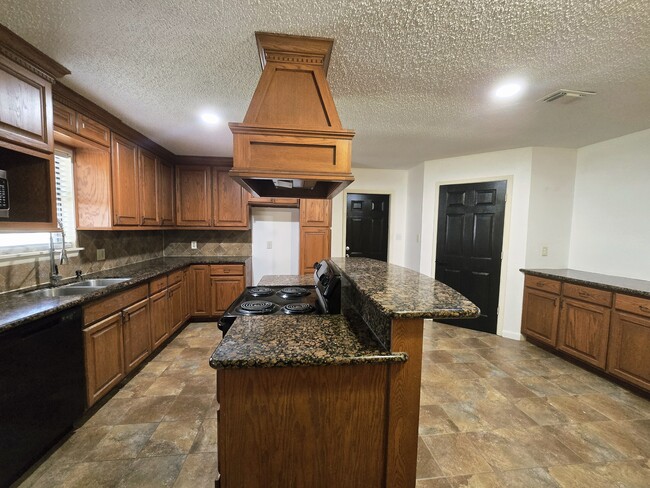 Photo - 2215 Gontier Dr