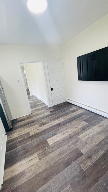 Photo - 825 Maple Ave