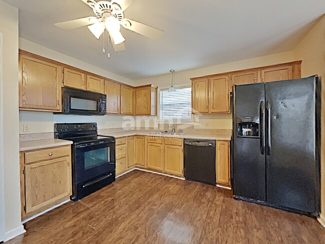 Photo - 4748 Crystal Brook Dr